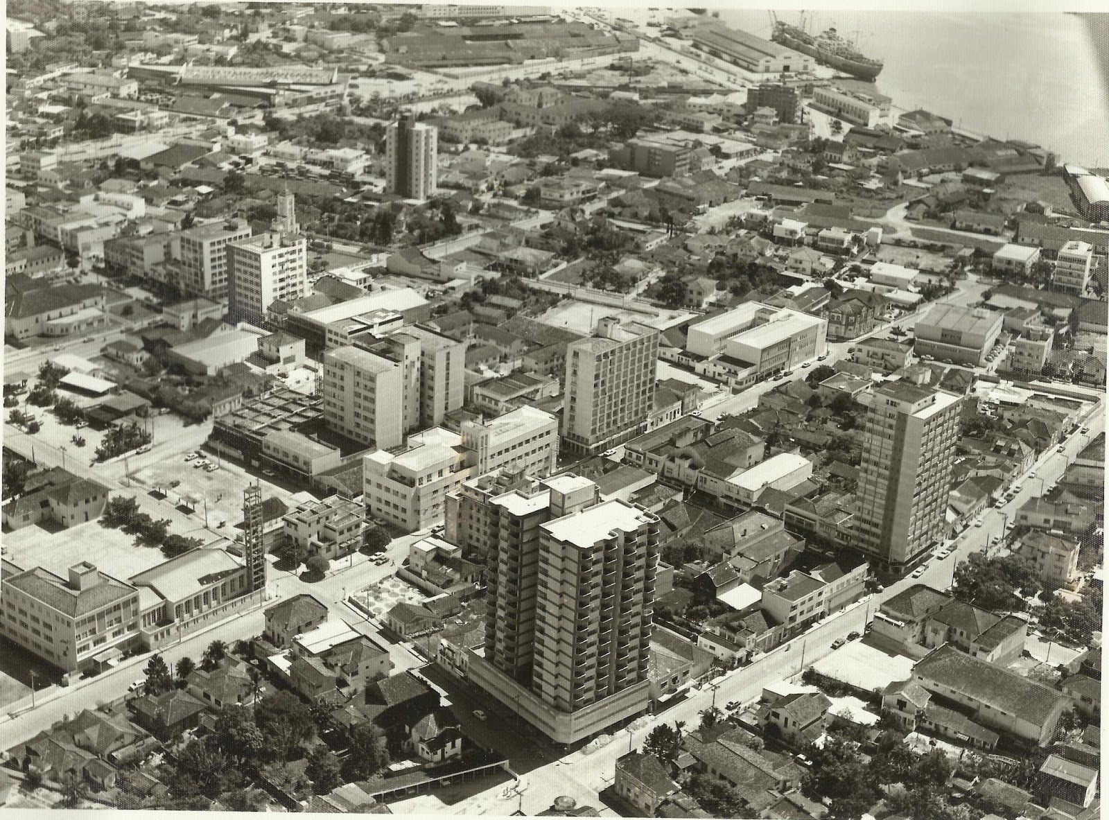 Aérea 1978 e 1975 - Prefeitura de Itajaí